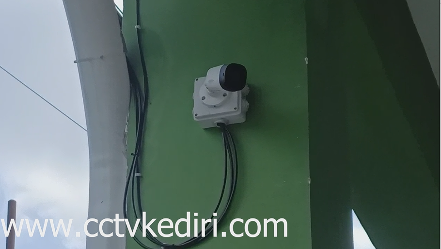 <p><strong>Mengapa Memilih CCTV Hikvision? </strong>Keunggulan teknologi Hikvision dibandingkan merek lain.<strong> </strong>Manfaat penggunaan teknologi AI dalam deteksi dan analisis.<strong> </strong>Efisiensi penyimpanan dan bandwidth dengan kompresi H.265+.<strong> </strong>Keamanan dan privasi data pengguna.<strong> </strong>Dukungan purna jual dan layanan pelanggan dari Didin Jaya Komputer.</p>